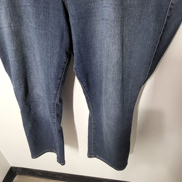 Plus Size Torrid Denim Jean Capris - Picture 4 of 8